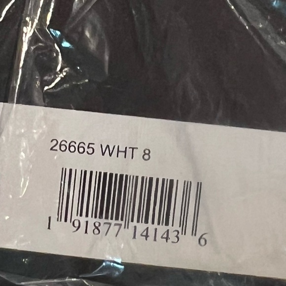 🌻NEW w.Tag MAC DUGGAL White One Shoulder Fitted Evening Gown With Bow Size 8 - Picture 13 of 13